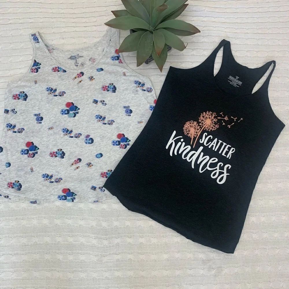 Gap & Boutique lot of 2 graphic tank tops xl